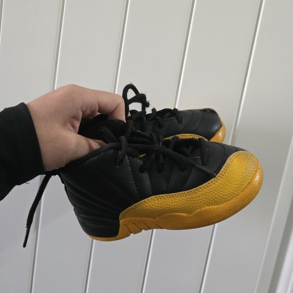 Toddler Jordan 12 Retro Shoes ‘University Gold' 850000-070 Size 8c